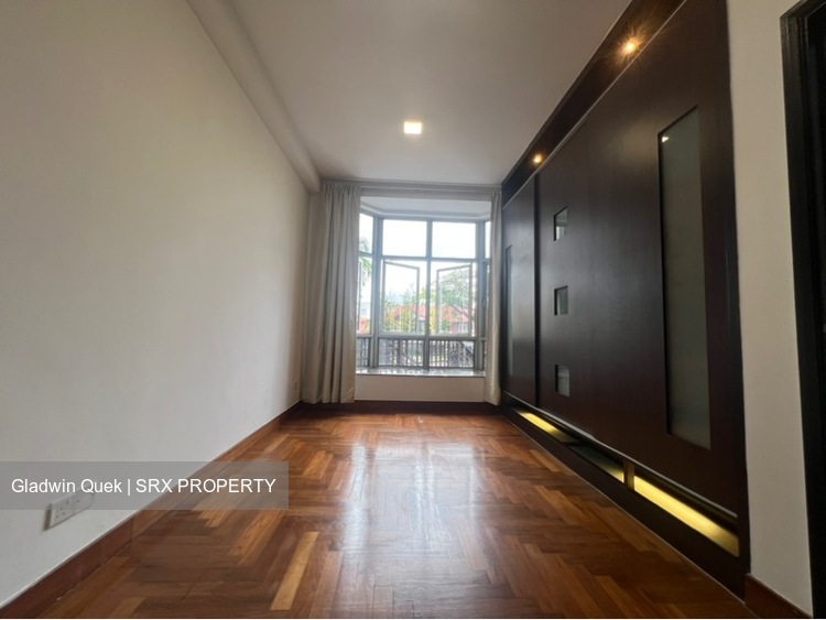 Eastpoint Green (D18), Condominium #557750331